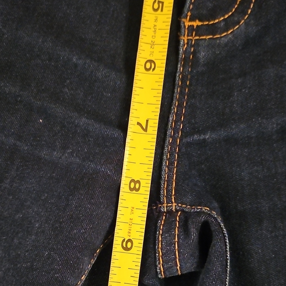 Michael Kors-  Straight Leg w/ Gold Accents- Size 6 P - Picture 4 of 8